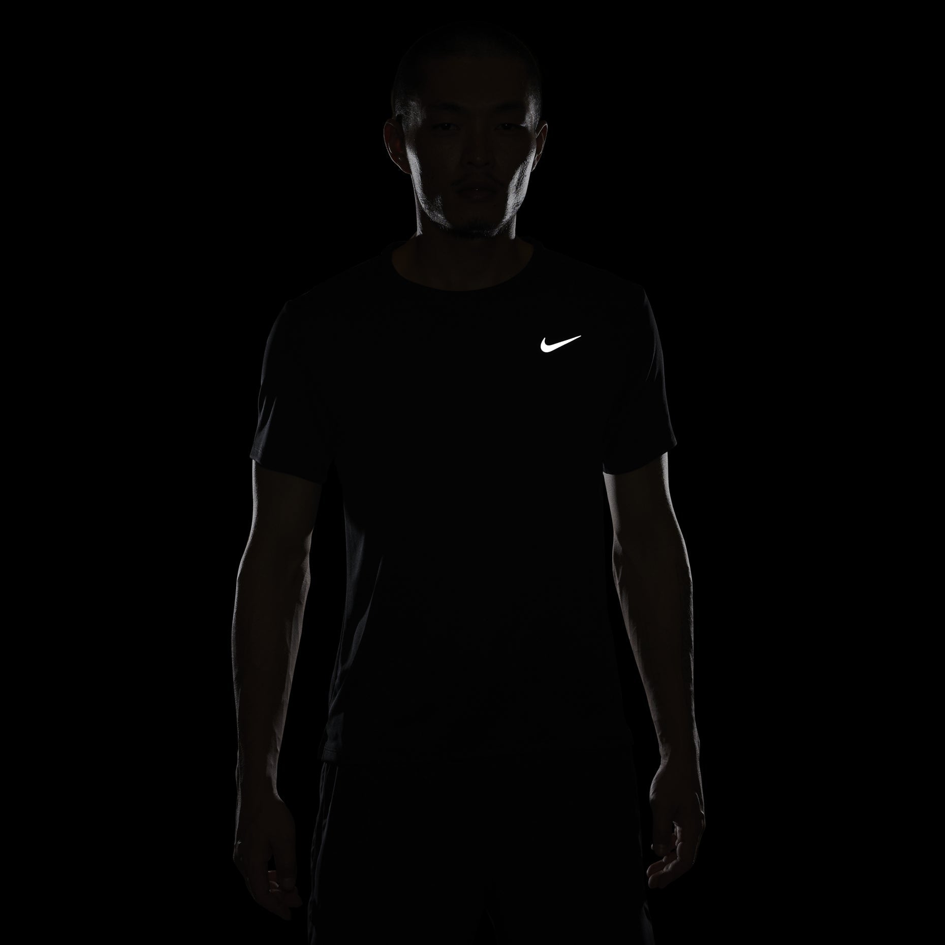 NIKE DRI-FIT UV MILER MEN'S SHORT-SLEEVE RUNNING TOP 'Black' DV9316-010
