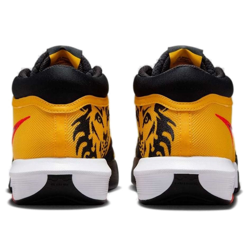 Nike LeBron Witness 8 EP 'Bruce Lee' HQ2140-700