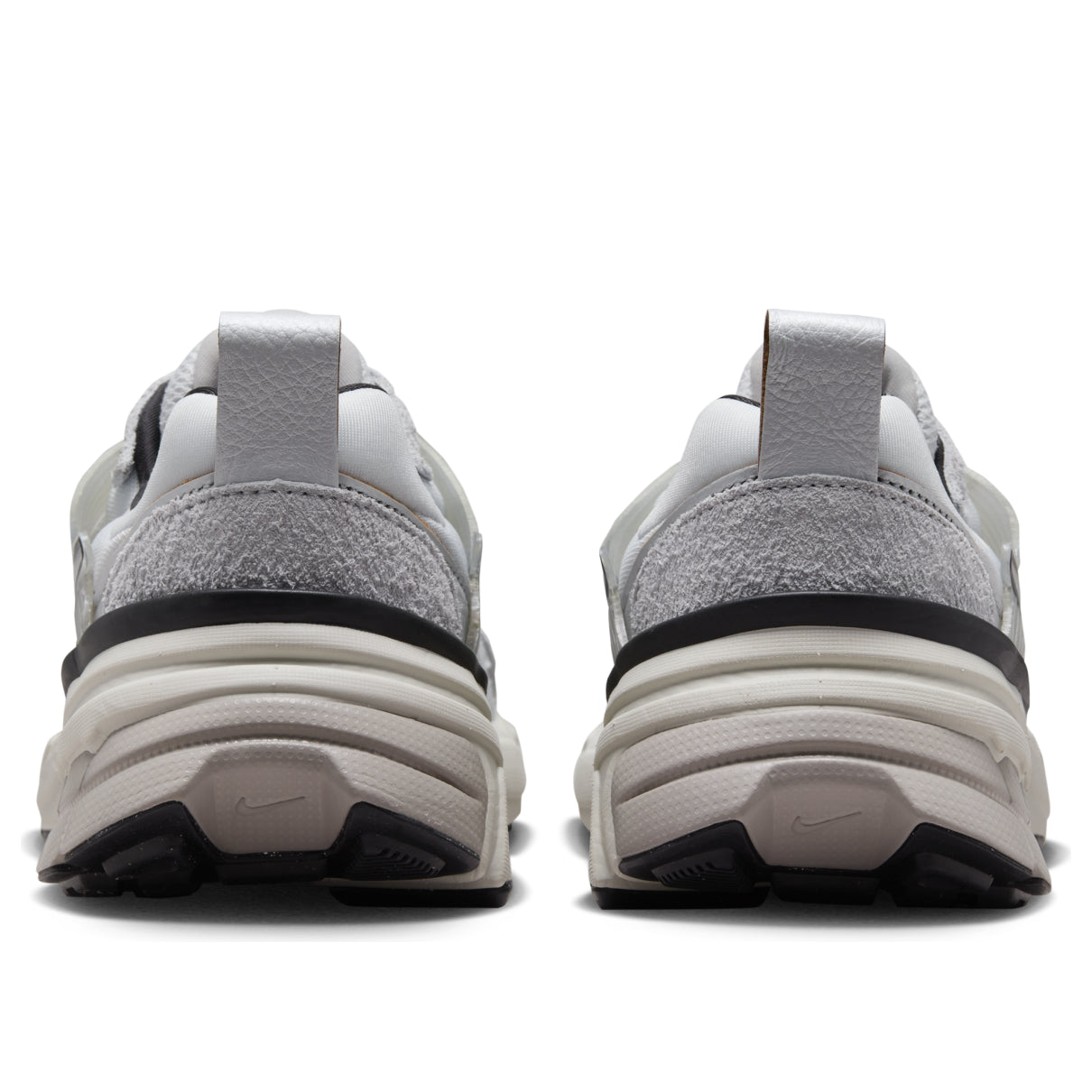 (WMNS) Nike V2K Run 'Pure Platinum Chrome' FN6703-002