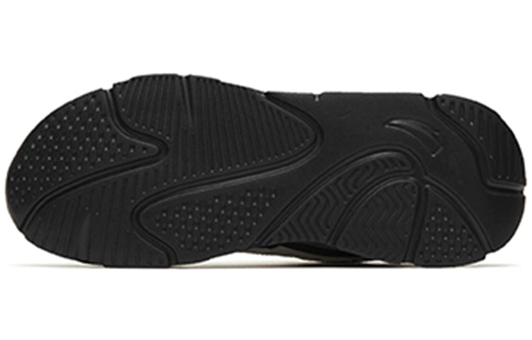 (WMNS) ANTA Life Series Lightweight Casual Sneakers 'Black White' 122258891-3