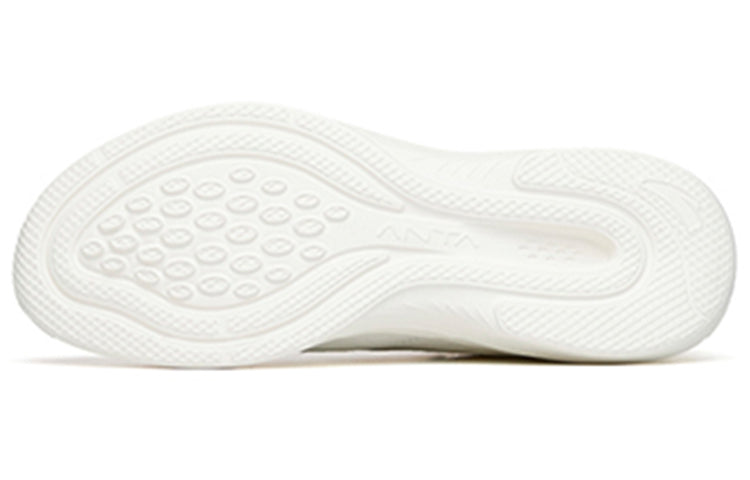 (WMNS) ANTA Running Series Sneakers 'Ivory White' 122225571-4