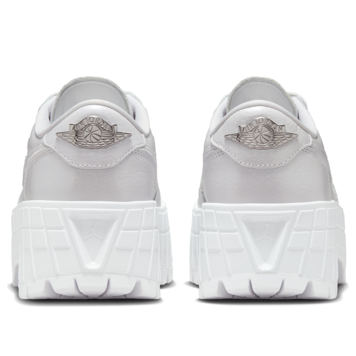 (WMNS) Air Jordan 1 Brooklyn Low 'White Metallic Silver' HF3184-100