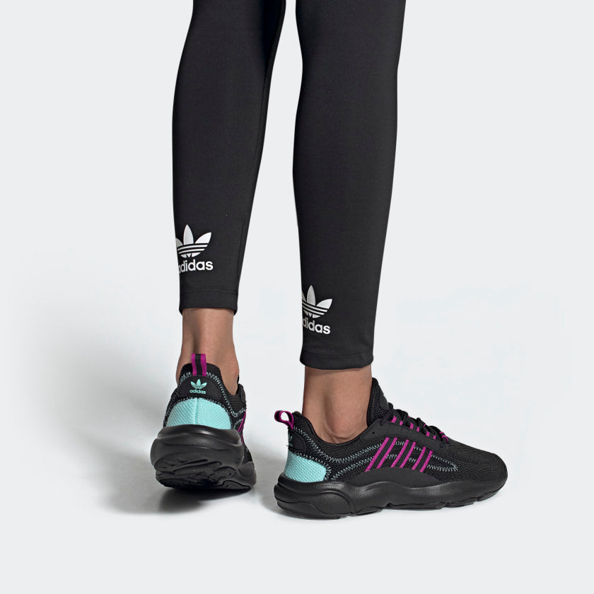 (WMNS) adidas Haiwee 'Black Vivid Pink' EF4457