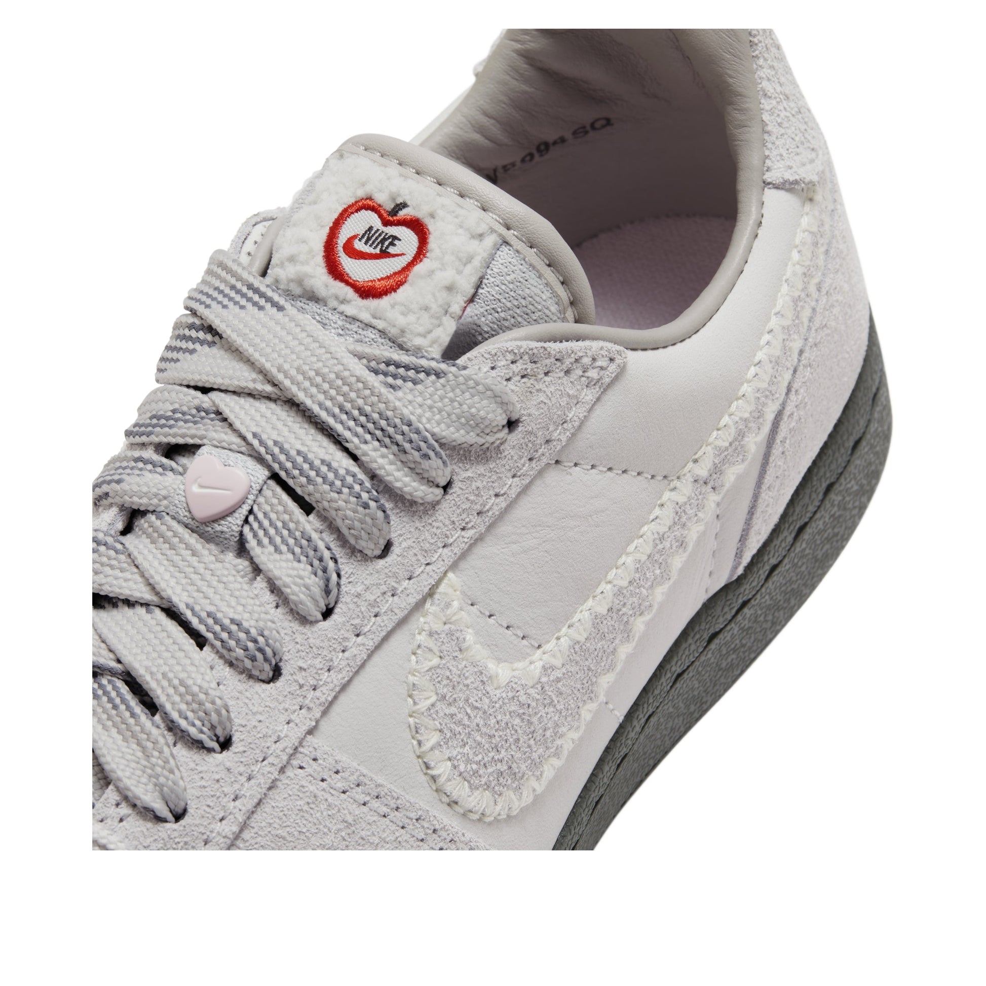 (WMNS) Nike Field General 82 'Valentine's Day' HV5994-001