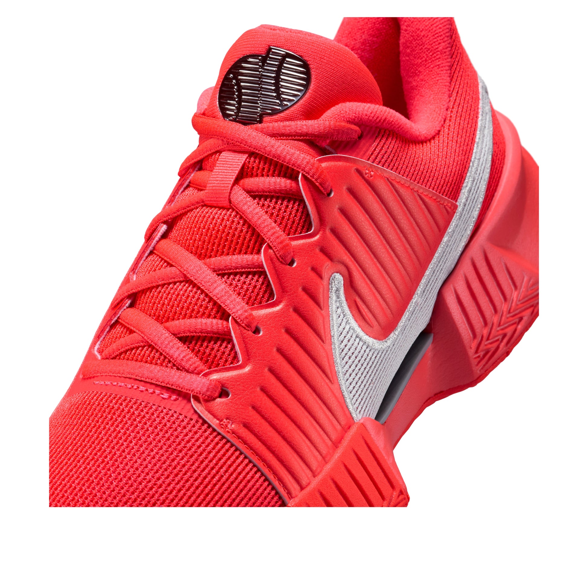 (WMNS) Nike GP Challenge Pro Premium 'Bright Crimson Metallic Silver' HQ2609-600