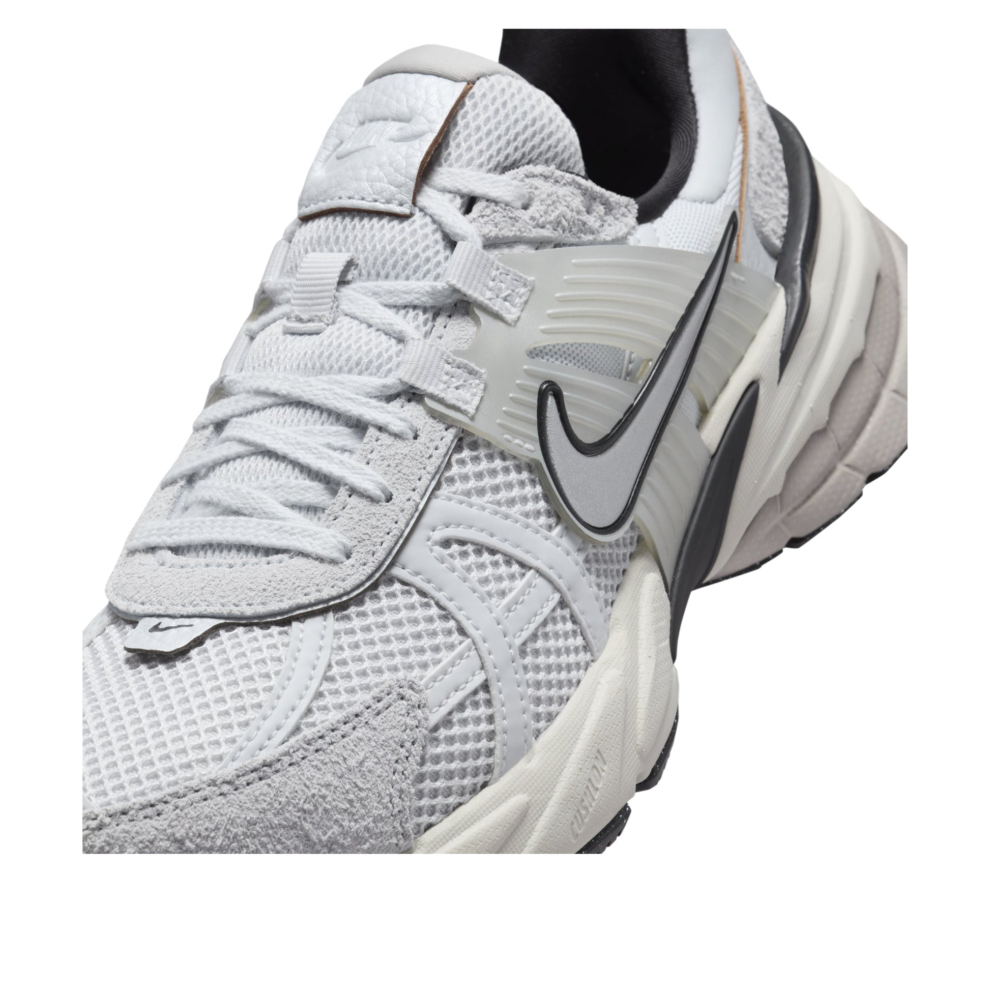 (WMNS) Nike V2K Run 'Pure Platinum Chrome' FN6703-002