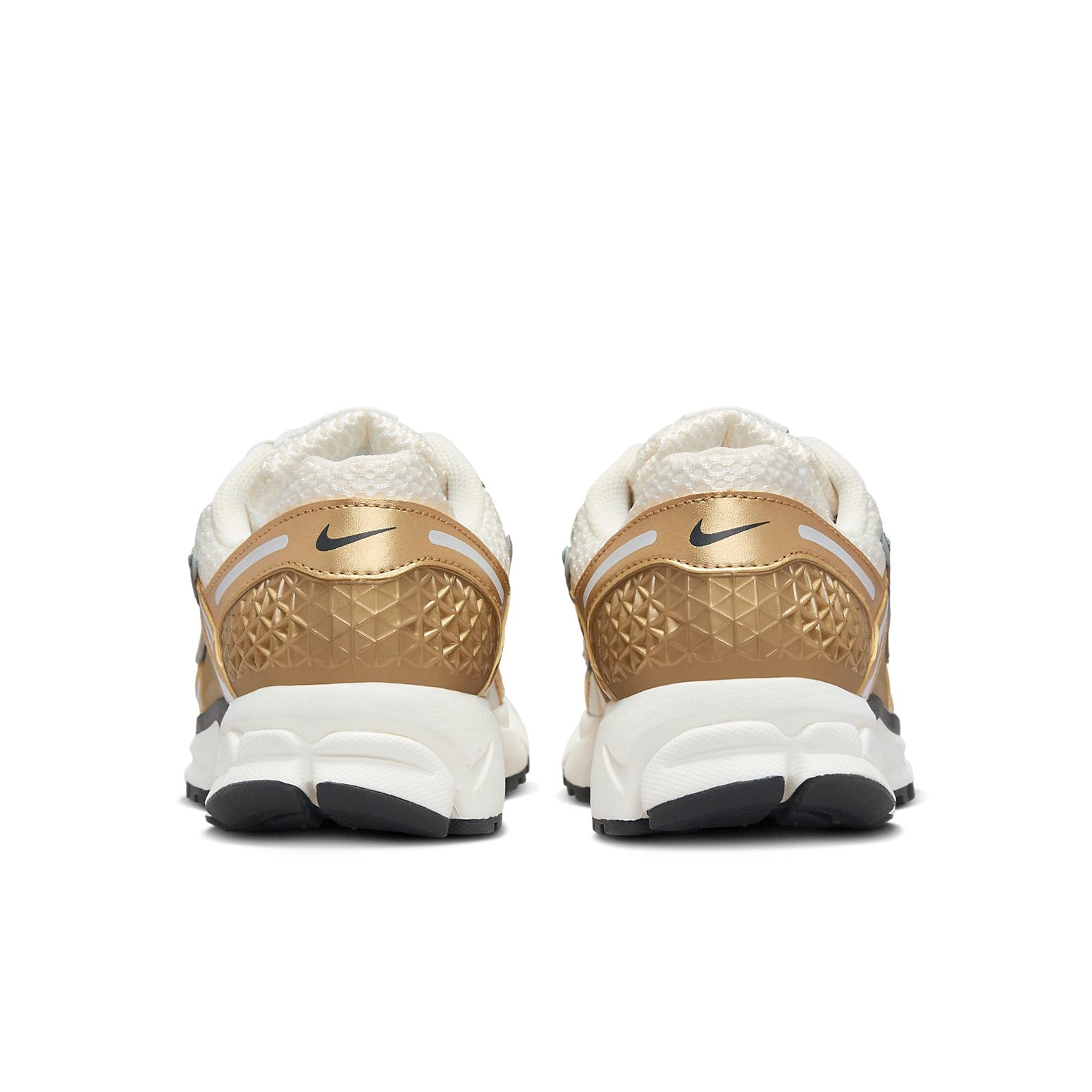 (WMNS) Nike Air Zoom Vomero 5 'Metallic Gold' HF7723-001