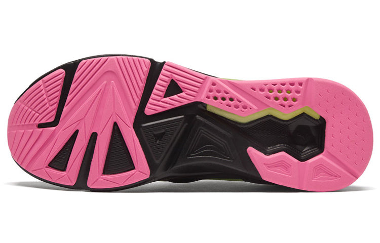 (WMNS) PUMA First Mile x LQDCELL Method Xtreme 'Black Luminous Pink' 193766-02