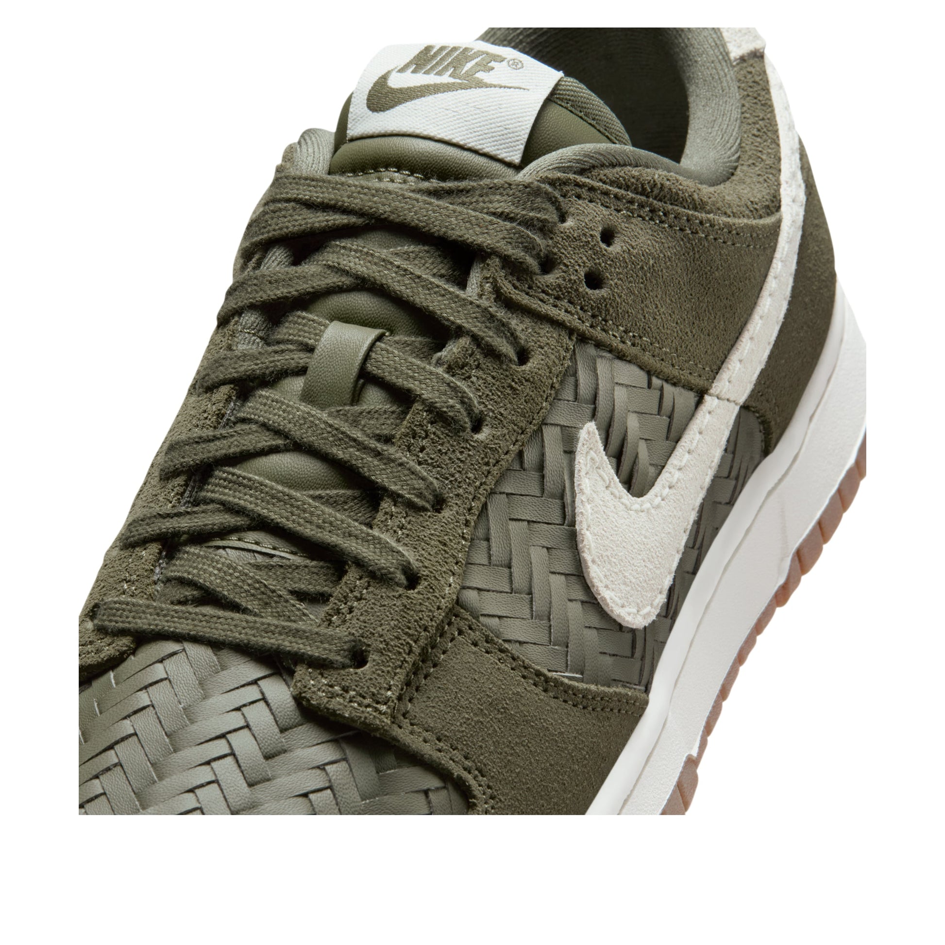 (WMNS) Nike Dunk Low Premium SE 'Woven Pack Medium Olive' IB6161-200