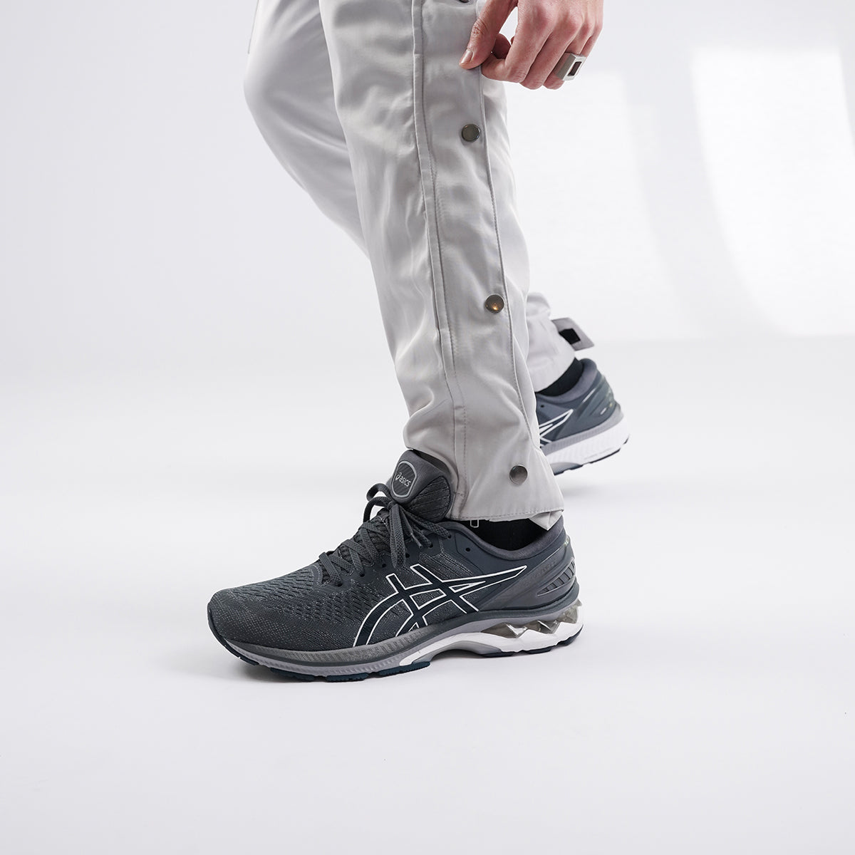 ASICS Gel-Kayano 27 'Carrier Grey' 1011A767-023