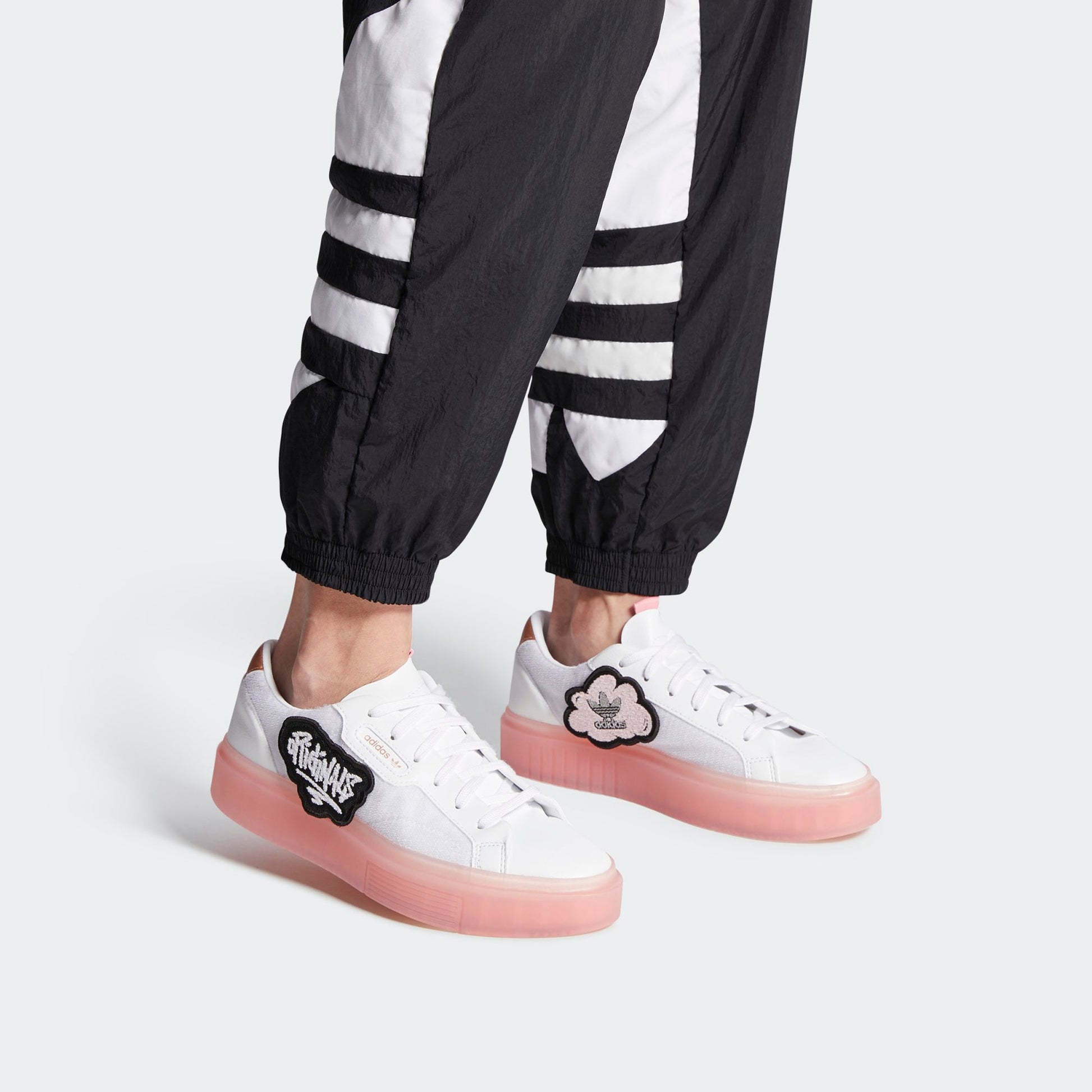 (WMNS) adidas Sleek Super 'White Glow Pink' FV8439
