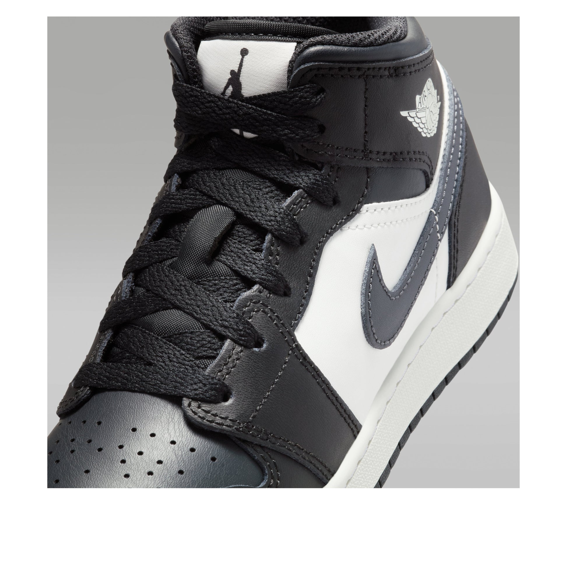 (GS) Air Jordan 1 Mid 'Black Summit White Off Noir' DQ8423-010