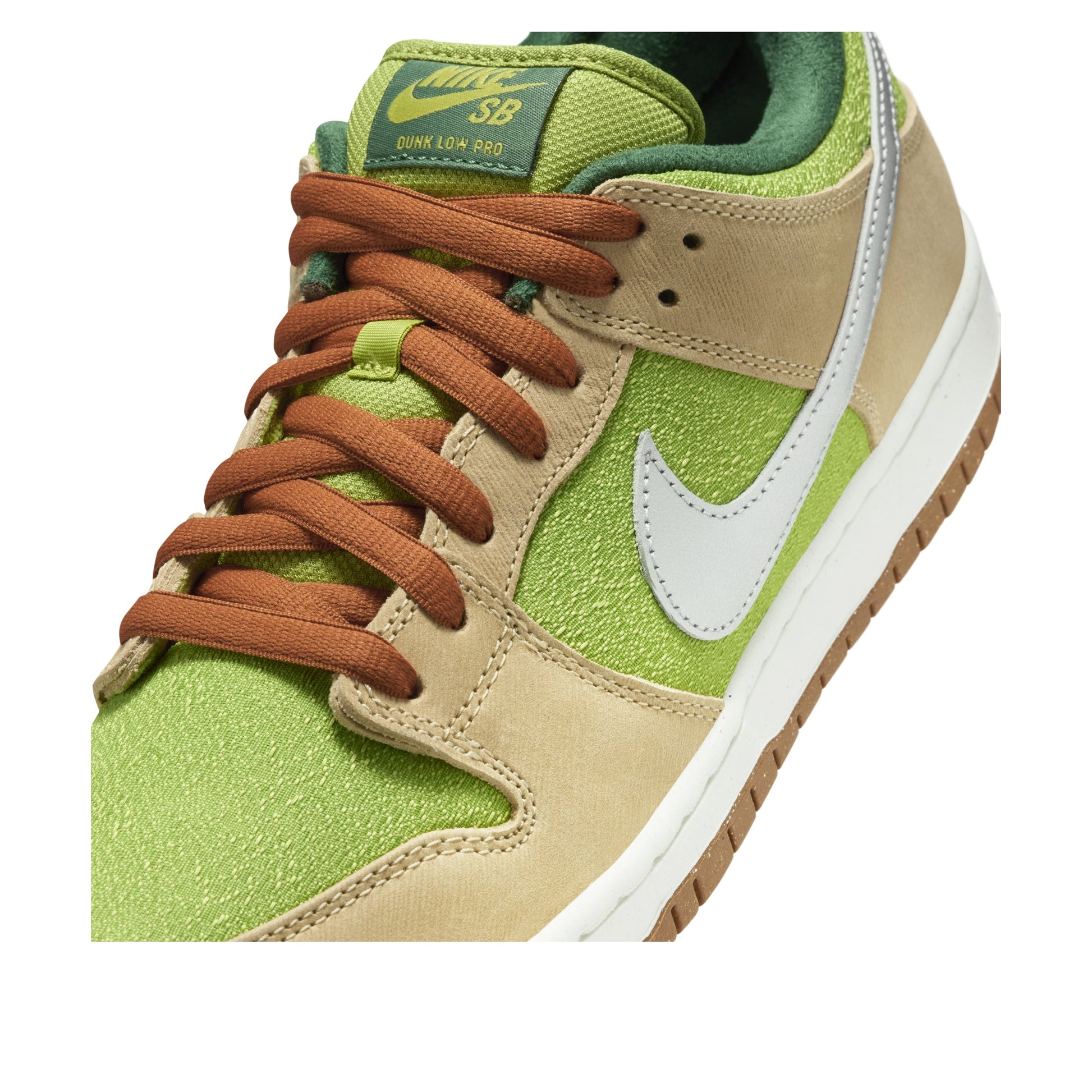 Nike SB Dunk Low 'Escargot' FQ7585-200
