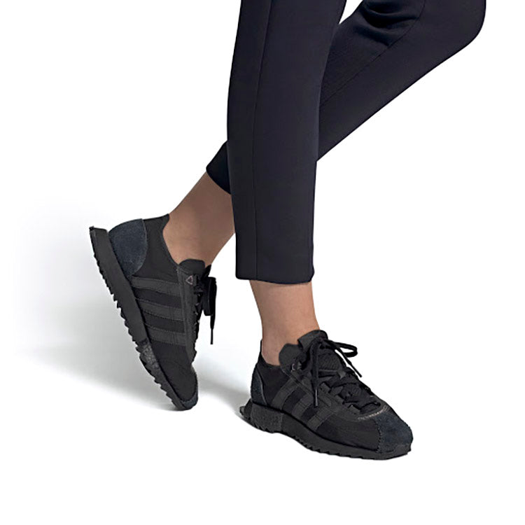 (WMNS) adidas SL 7600 'Core Black' FV9733