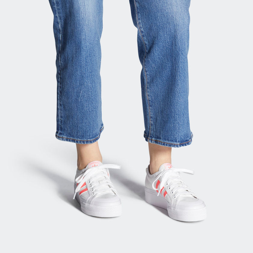 (WMNS) adidas Nizza Platform 'White Signal Pink' FY2260