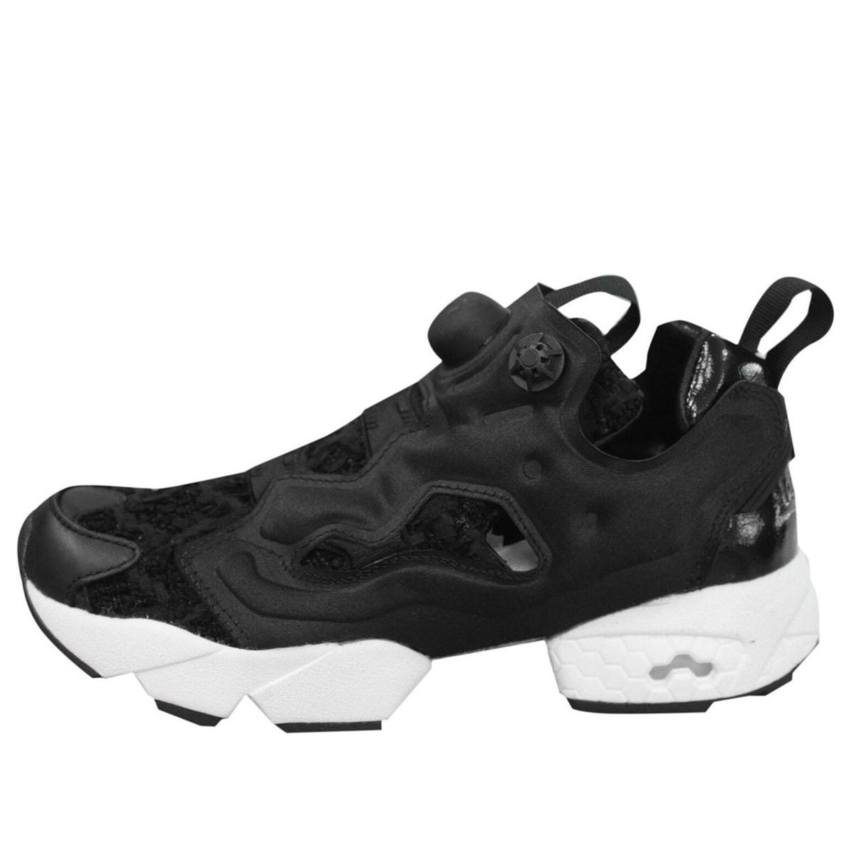 (WMNS) Naked x Reebok Instapump Fury Sc Shoes Black/White V70166