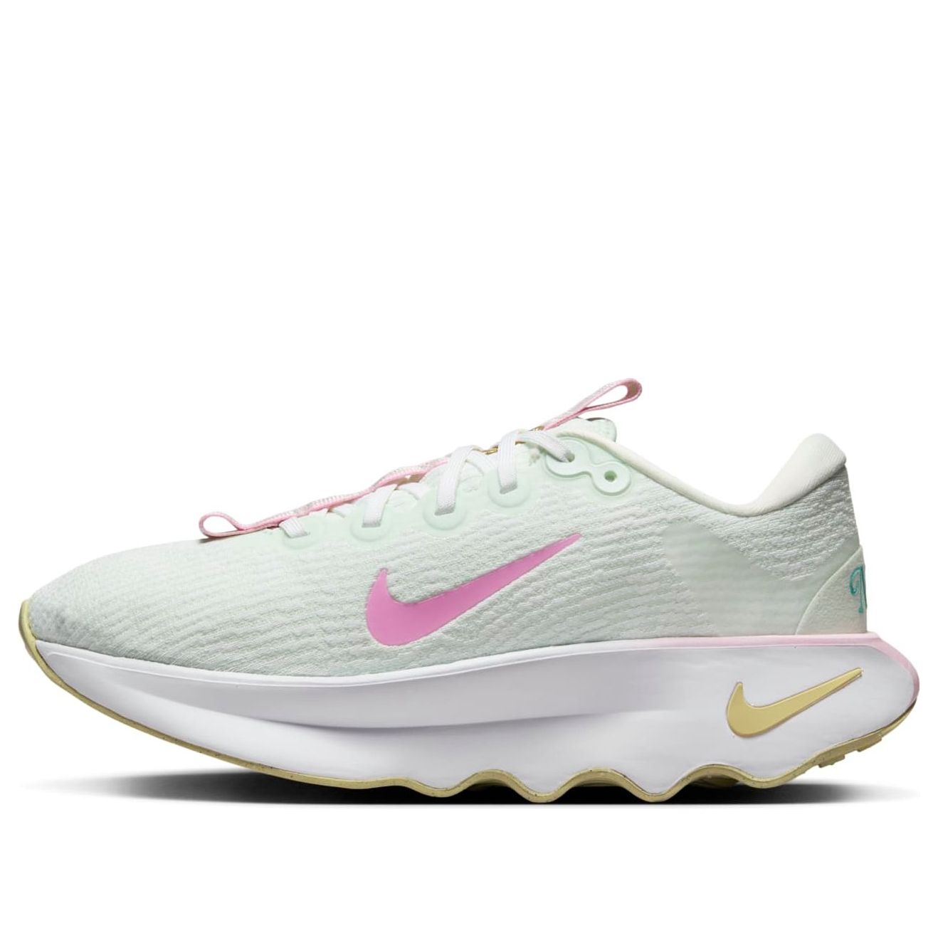 (WMNS) Nike Motiva 'White Green Frost ' HM3731-131