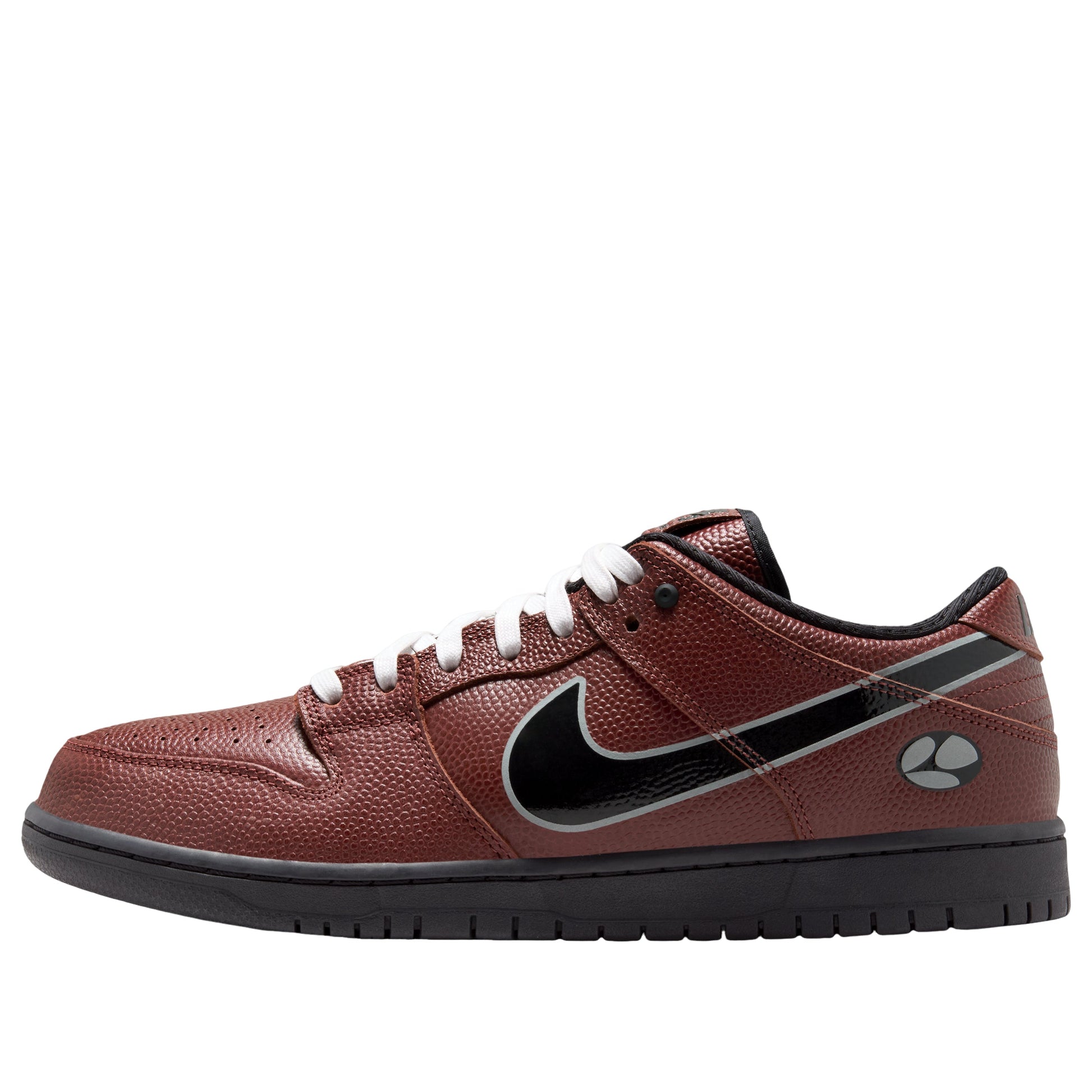 Nike x Limosine Skateboards SB Dunk Low 'Football' HJ4131-200