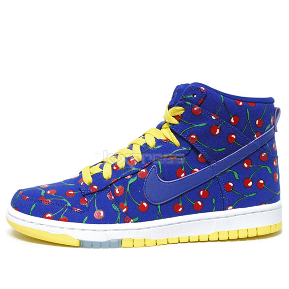 (WMNS) Nike x Paule Marrot Skinny Dunk High 'Cherry Pack' 344142-441